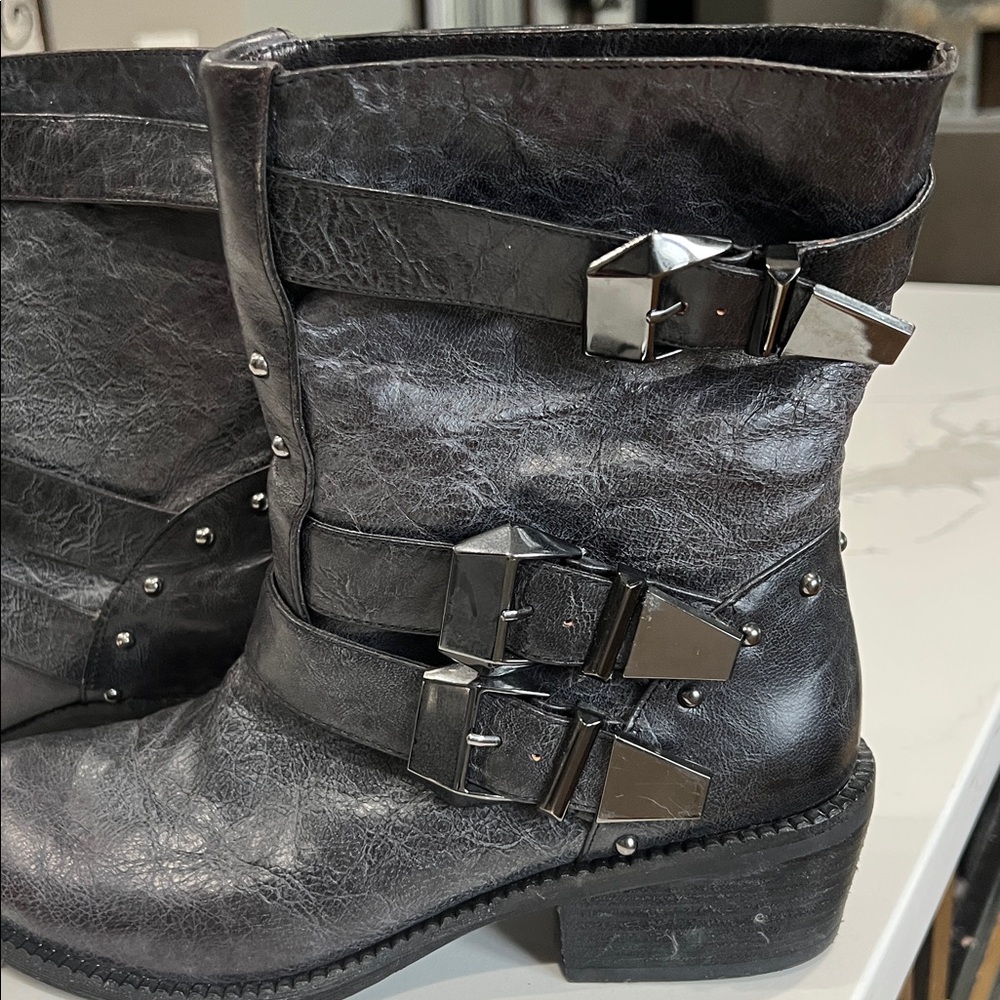 B. Makowsky Dark Gray Leather Moto Boots Womens Size 7.5 - Picture 7 of 13